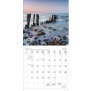 Kalender ausgeklappt steiniger Strand